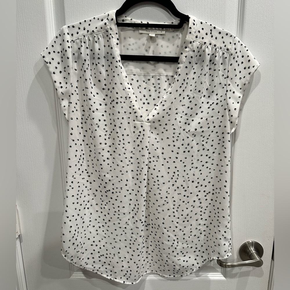 Women’s Short Sleeve Black and White Blouse - Size S